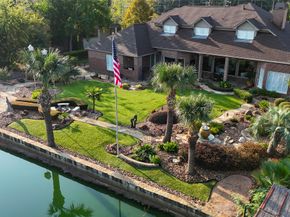 12 Lakeview Place, Houston TX 77070