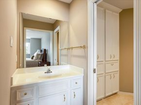 12 Lakeview Place, Houston TX 77070