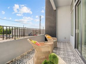 5240 Cornish B, Houston TX 77007
