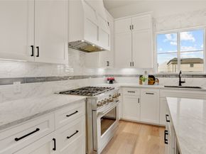 5240 Cornish B, Houston TX 77007