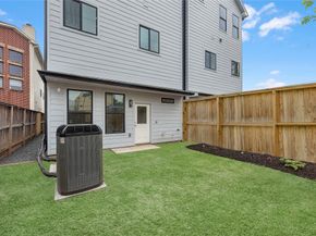 5240 Cornish B, Houston TX 77007