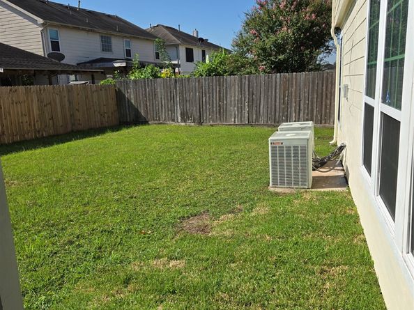 16203 Dryberry, Houston TX 77083