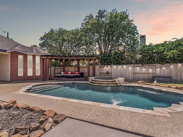 14731 Ramblebrook Lane, Humble TX 77396