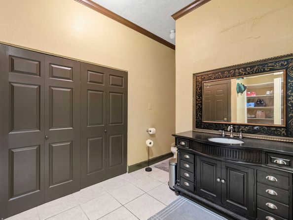 7442 San Benito Drive, Houston TX 77083