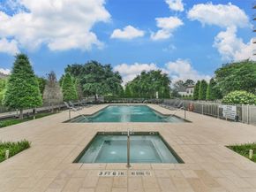 2200 Willowick Road 2H, Houston TX 77027