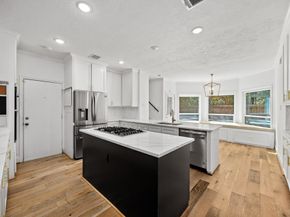 32 Mellow Leaf Court, The Woodlands TX 77381