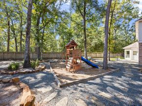 32 Mellow Leaf Court, The Woodlands TX 77381