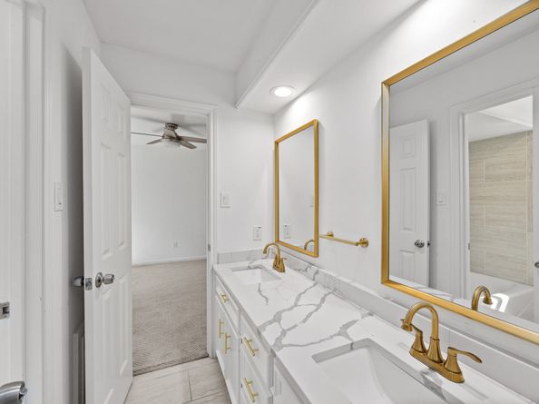 32 Mellow Leaf Court, The Woodlands TX 77381