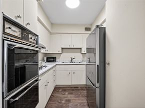 2600 Bellefontaine St Apt D24,, Houston TX 77025