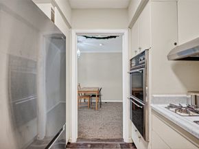 2600 Bellefontaine St Apt D24,, Houston TX 77025