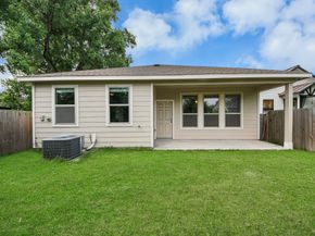 7806 King Street, Houston TX 77028