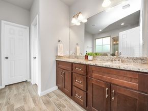 7806 King Street, Houston TX 77028