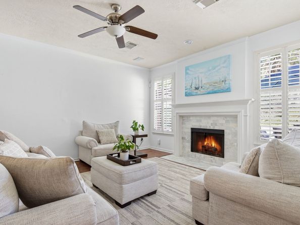 26 E Sterling Pond Circle, The Woodlands TX 77382
