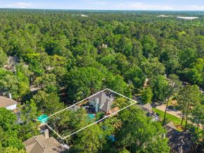 26 E Sterling Pond Circle, The Woodlands TX 77382