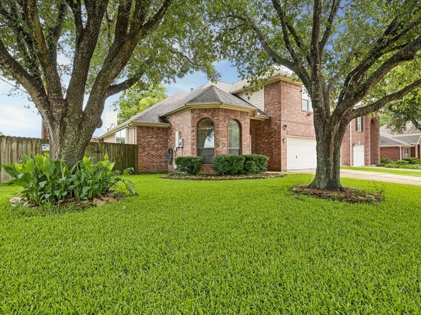 16542 Crossfield Drive, Houston TX 77095