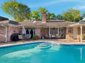942 Brunswick Circle, Sugar Land TX 77478