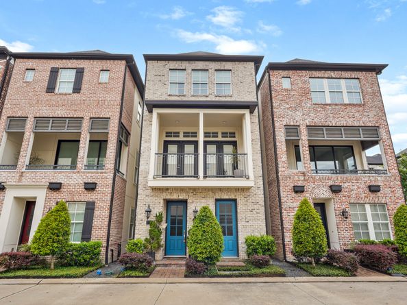2715 Stelter Place, Houston TX 77007
