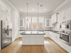 2715 Stelter Place, Houston TX 77007