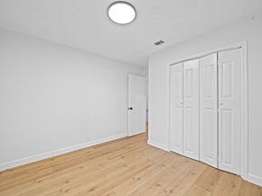 8726 Wilcrest Drive 8726, Houston TX 77099