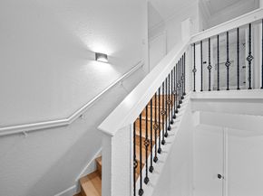 8726 Wilcrest Drive 8726, Houston TX 77099
