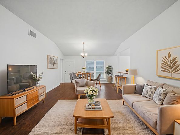 5139 Kilkenny Drive, Houston TX 77048