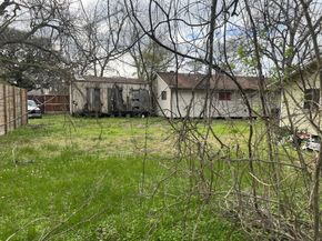 1410 E 33rd Street, Houston TX 77022