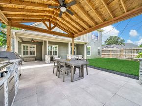 1642 Richelieu Lane, Houston TX 77018