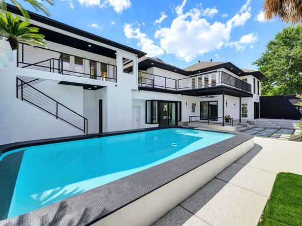 607 Marshall Street, Houston TX 77006