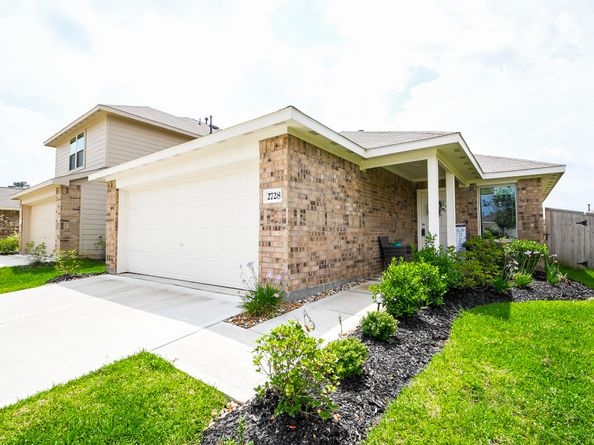 2728 Cadiz Bay Drive, Conroe TX 77301