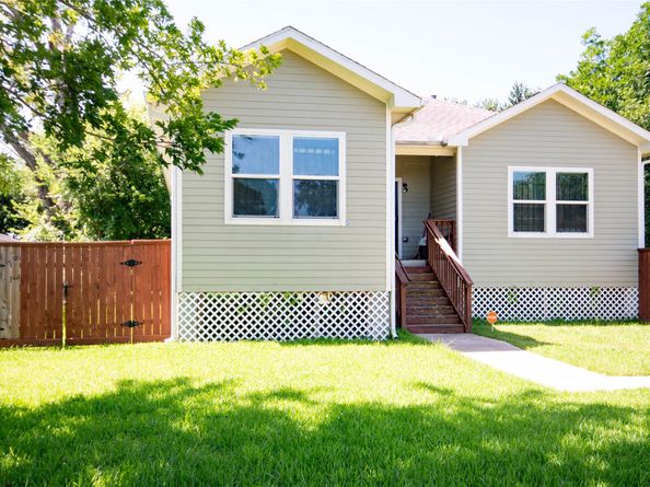 6010 Lyndhurst Drive, Houston TX 77033