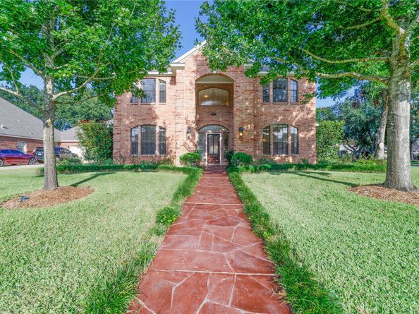 2006 Woodland Drive, Richmond TX 77406
