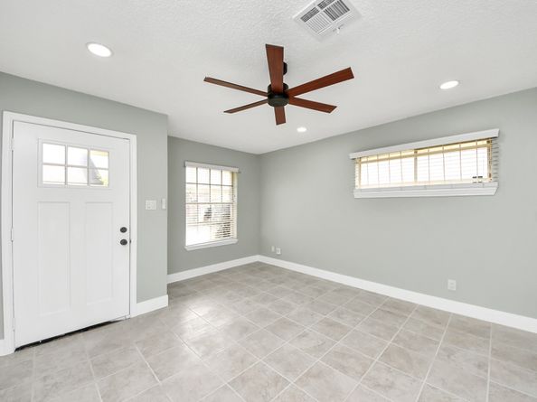 9458 Neuens Road 9458, Houston TX 77080