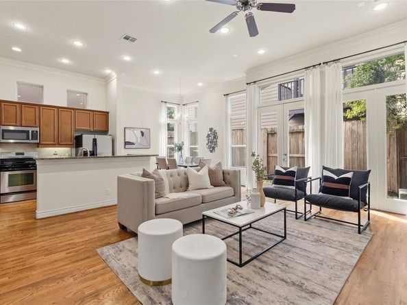 2823 Sherwin Street, Houston TX 77007