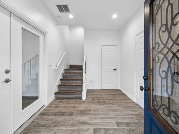 2032 Spenwick Drive, Houston TX 77055
