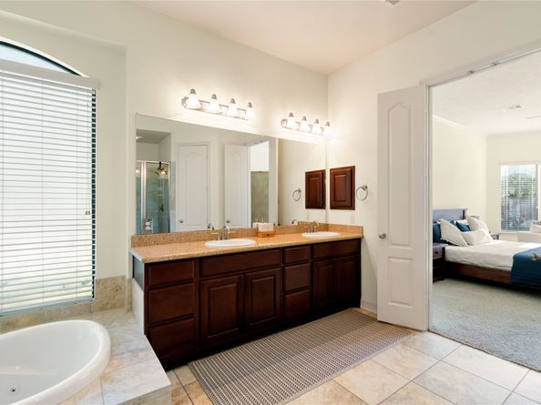 241 W Tupelo Green Circle, Spring TX 77389