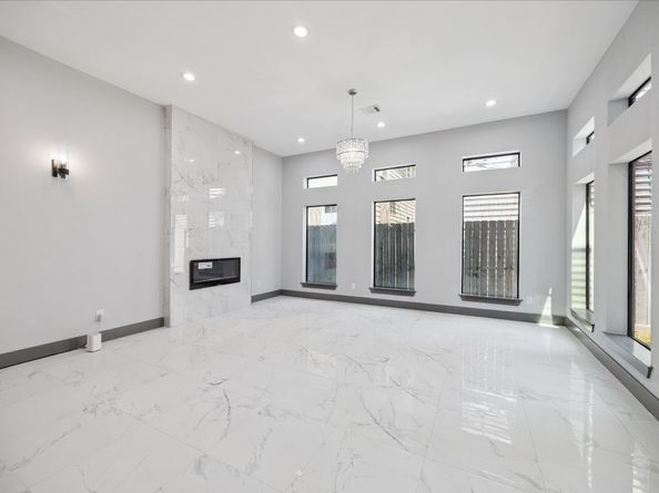 2321 Tuam Street, Houston TX 77004