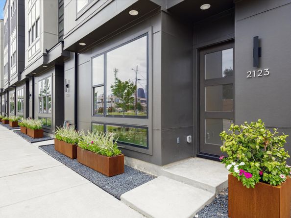 2119 Emancipation Avenue, Houston TX 77003