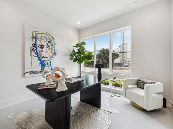 2119 Emancipation Avenue, Houston TX 77003