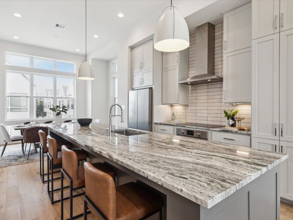 2119 Emancipation Avenue, Houston TX 77003