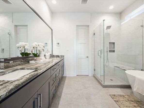 2119 Emancipation Avenue, Houston TX 77003