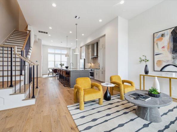 2119 Emancipation Avenue, Houston TX 77003