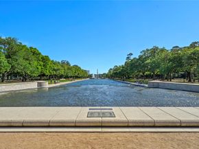 1111 Hermann Drive 28D, Houston TX 77004