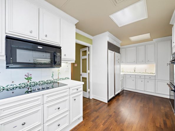 1111 Hermann Drive 28D, Houston TX 77004