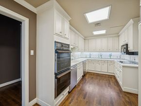 1111 Hermann Drive 28D, Houston TX 77004