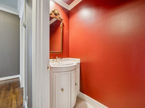 1111 Hermann Drive 28D, Houston TX 77004