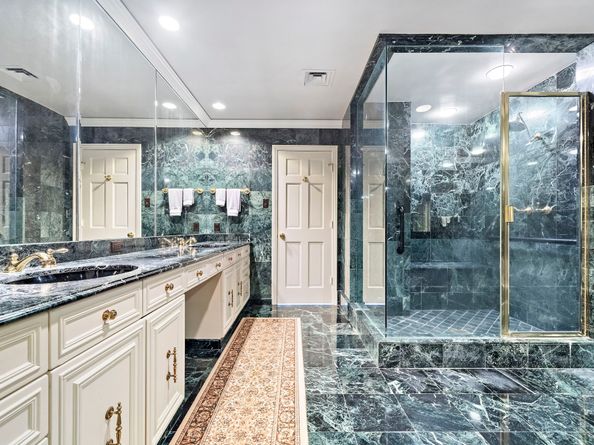 1111 Hermann Drive 28D, Houston TX 77004