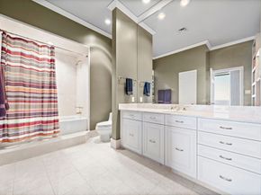 1111 Hermann Drive 28D, Houston TX 77004