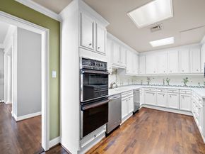 1111 Hermann Drive 28D, Houston TX 77004