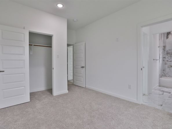 9343 Lavender St, North Houston TX 77016