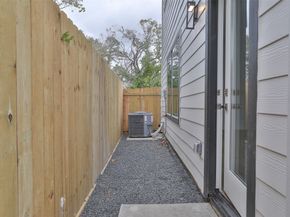 9343 Lavender St, North Houston TX 77016